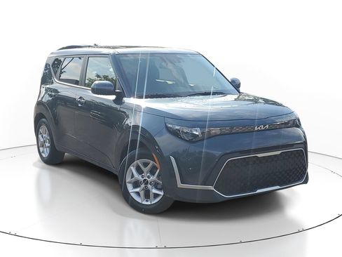 Used 2025 Kia Soul S FWD image 1