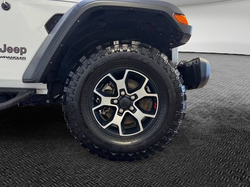 Used 2022 Jeep Wrangler Unlimited Rubicon AWD/4WD image 11