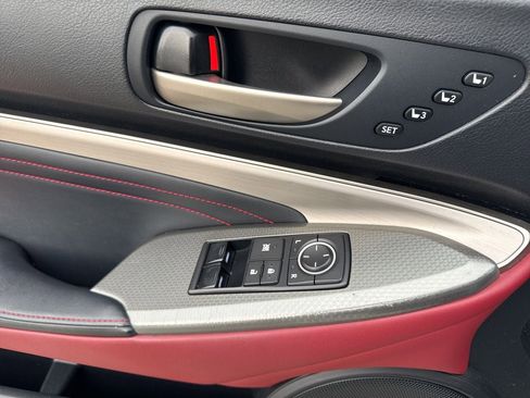 Used 2015 Lexus RC 350 w/ F Sport w/Summer Tires image 8