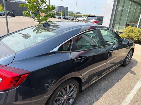 Used 2020 Honda Civic EX image 5