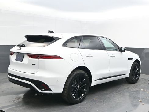 New 2026 Jaguar F-PACE R-Dynamic S image 7