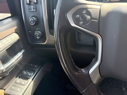 Used 2018 Chevrolet Silverado 1500 LTZ Z71 AWD/4WD image 15