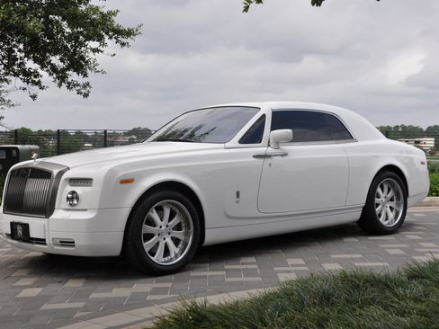 Used 2009 Rolls-Royce Phantom Coupe image 2