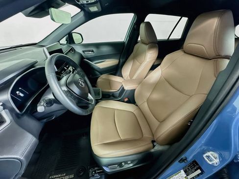 Certified 2026 Toyota Corolla Cross XLE FWD image 12