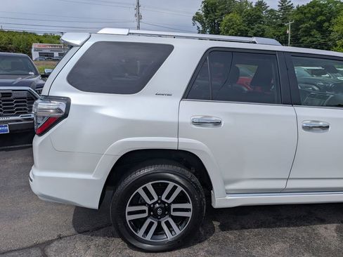 Used 2024 Toyota 4Runner Limited AWD/4WD image 8