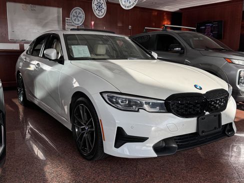 Used 2022 BMW 330i Sedan image 3