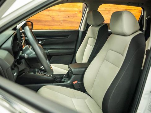 Used 2023 Honda CR-V EX image 9