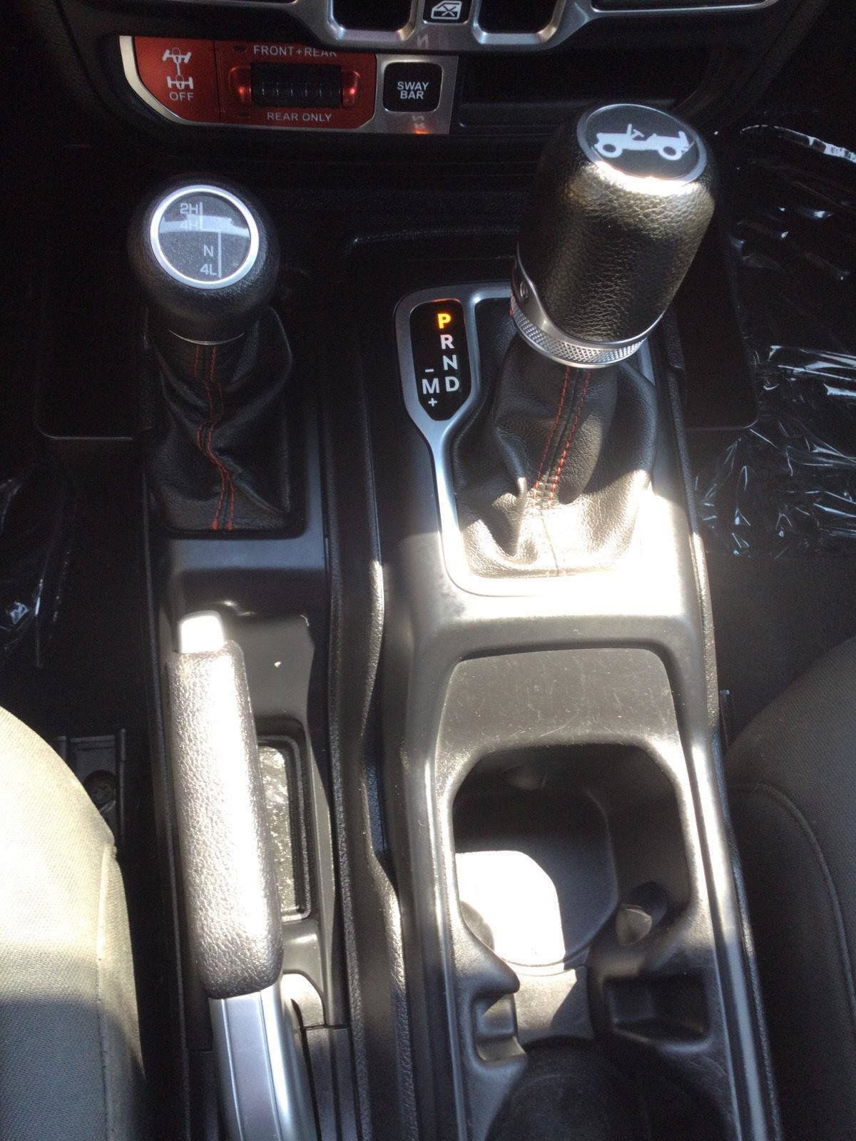 Used 2018 Jeep Wrangler Unlimited Rubicon AWD/4WD image 27