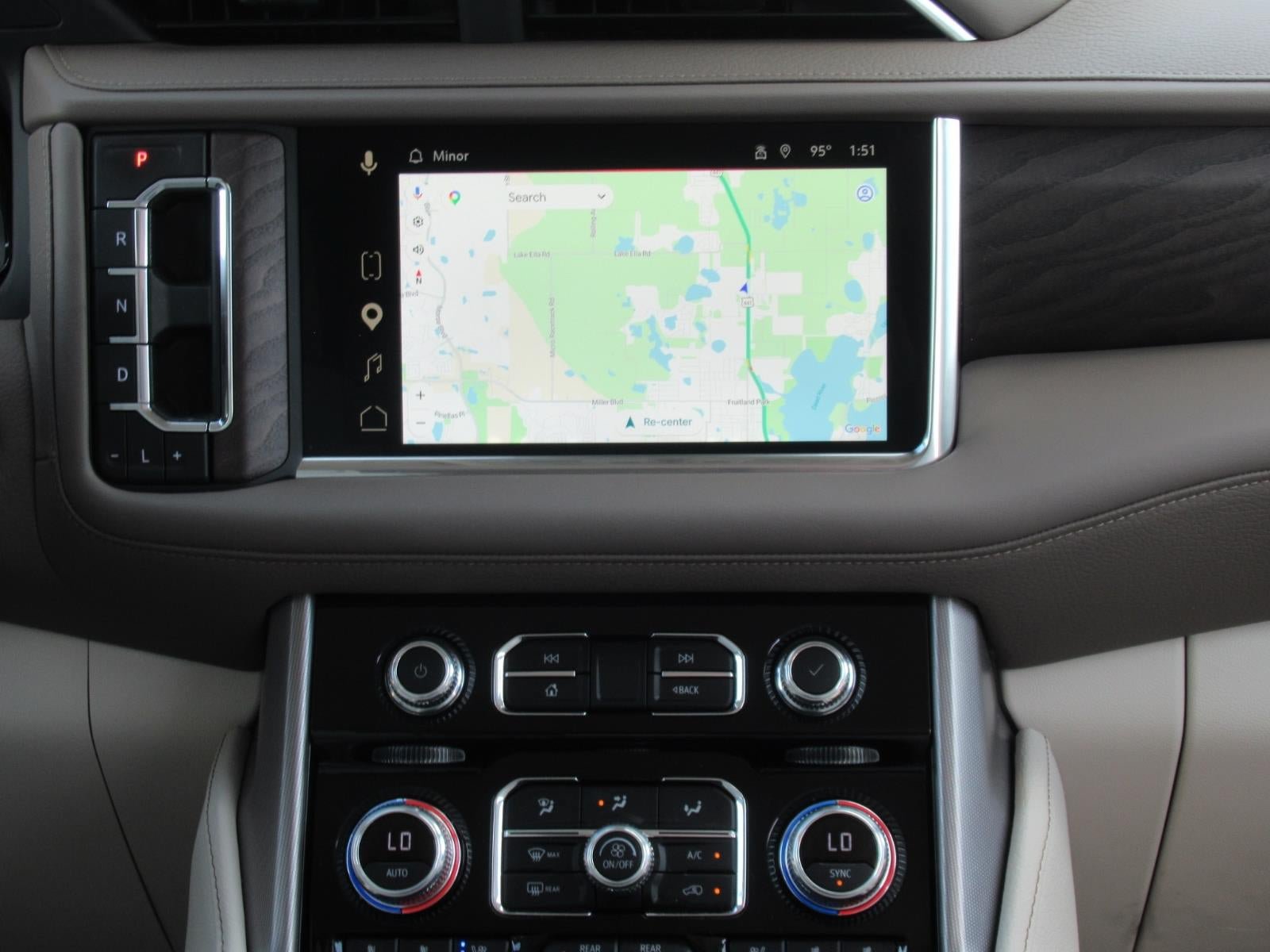 Used 2024 GMC Yukon XL Denali RWD image 15