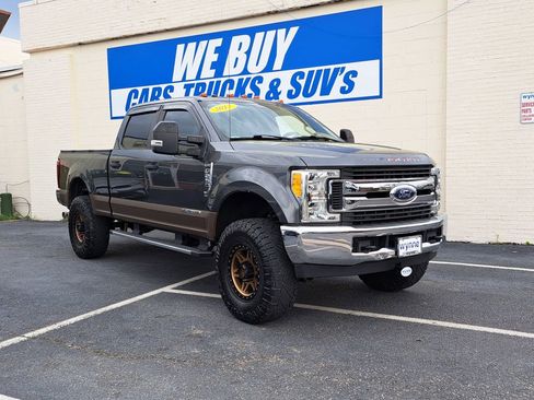 Used 2017 Ford F250 XL w/ STX Appearance Package image 1