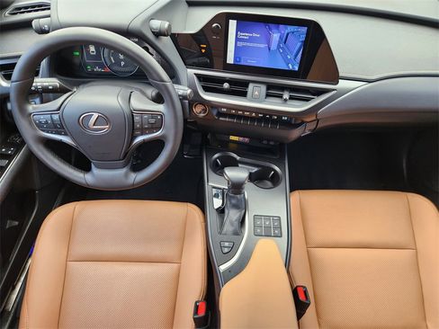 Used 2023 Lexus UX 250h FWD w/ Premium Package image 26