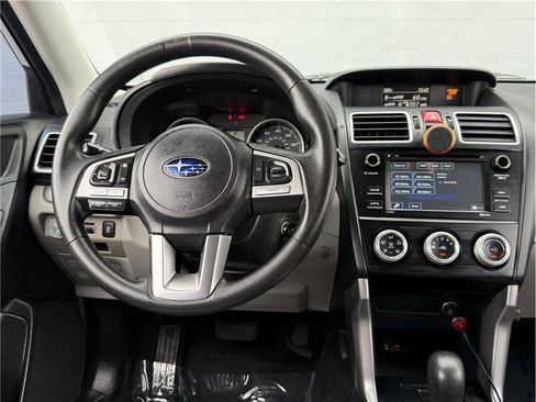 Used 2018 Subaru Forester 2.5i AWD/4WD image 20