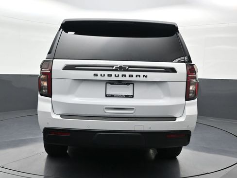 Used 2024 Chevrolet Suburban Z71 w/ Luxury Package image 4