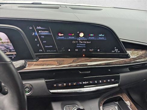 Used 2021 Cadillac Escalade Premium Luxury Platinum AWD/4WD image 10