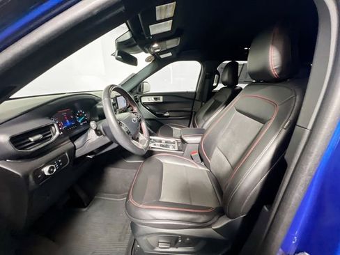 Certified 2023 Ford Explorer ST-Line AWD/4WD image 14