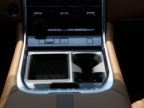 New 2025 Nissan Armada SL w/ Convenience Package image 29