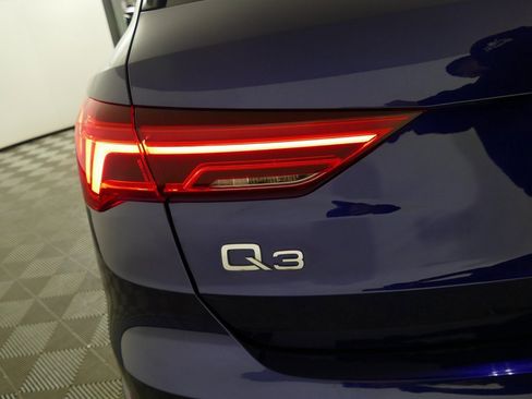 Used 2021 Audi Q3 2.0T Premium Plus w/ Premium Plus Package image 32