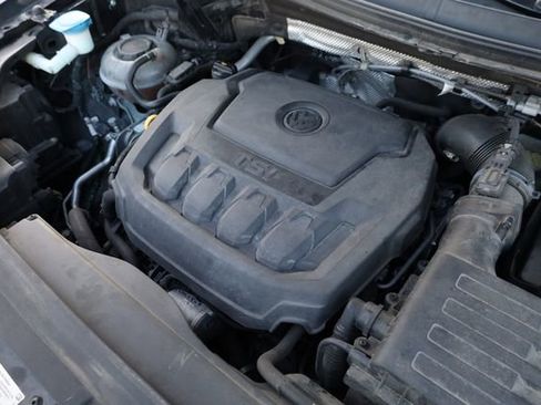 Used 2019 Volkswagen Tiguan SEL image 9