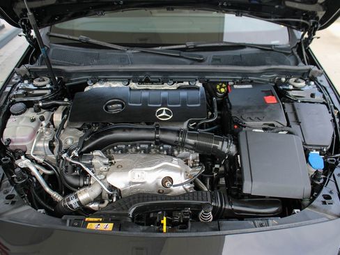 Used 2022 Mercedes-Benz A 220 image 11