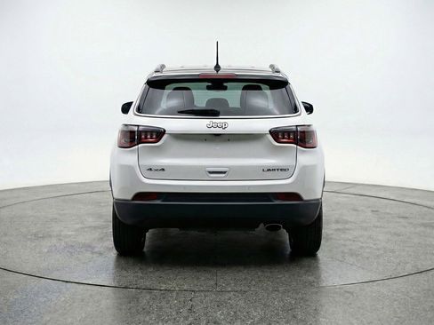 Used 2025 Jeep Compass Limited AWD/4WD image 7