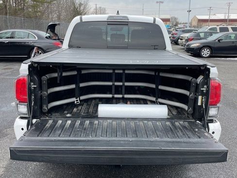 Used 2018 Toyota Tacoma TRD Pro image 6