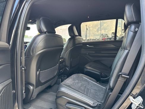 Certified 2023 Jeep Grand Cherokee L Laredo RWD image 16