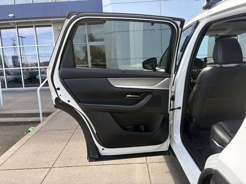 Used 2024 MAZDA CX-90 3.3 Turbo w/ Preferred Plus image 13