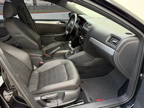 Used 2012 Volkswagen Jetta GLI Autobahn FWD image 18