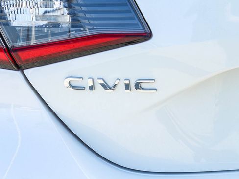 Certified 2024 Honda Civic Sport image 11