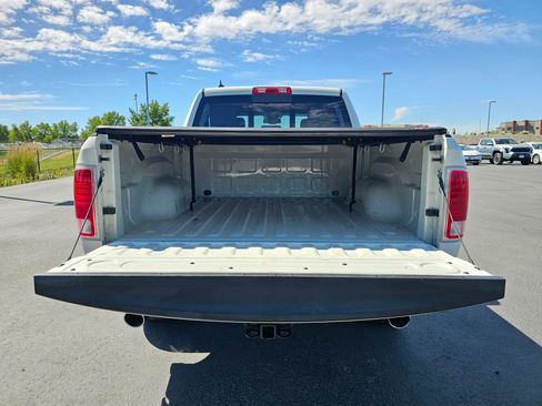 Used 2017 RAM 1500 Laramie w/ Convenience Group AWD/4WD image 14