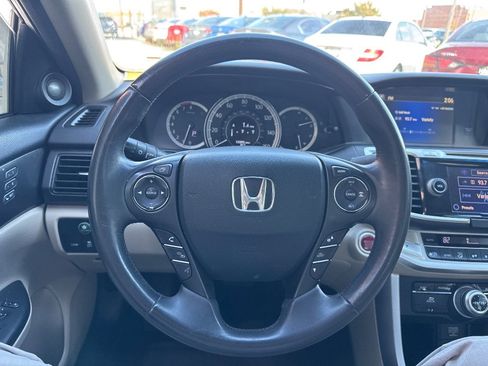 Used 2014 Honda Accord Touring image 11