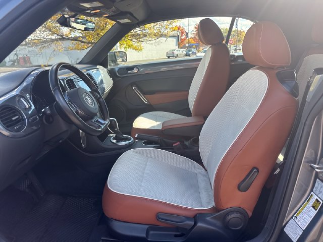 Used 2017 Volkswagen Beetle 1.8T SE FWD image 13