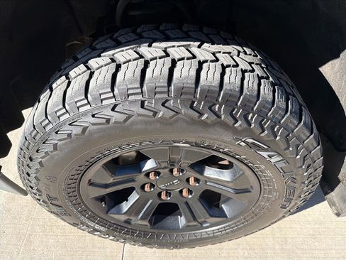 Used 2016 GMC Sierra 1500 SLT w/ All Terrain X Package image 8