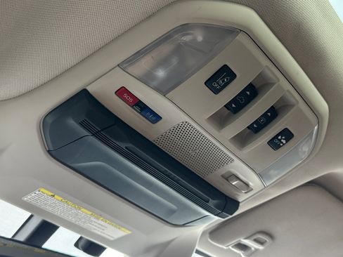 Used 2020 Subaru Ascent Touring w/ Popular Package #2A image 24