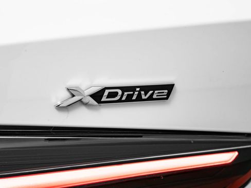 Used 2024 BMW 430i xDrive Convertible w/ M Sport Package AWD/4WD image 18
