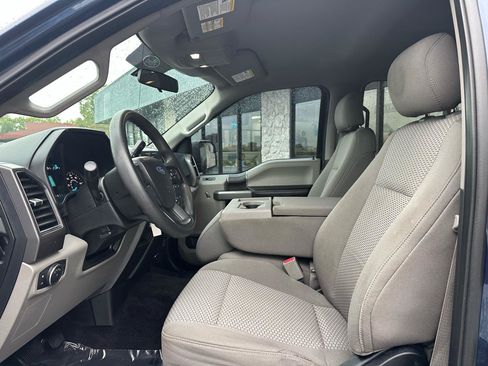 Used 2017 Ford F150 XLT AWD/4WD image 2