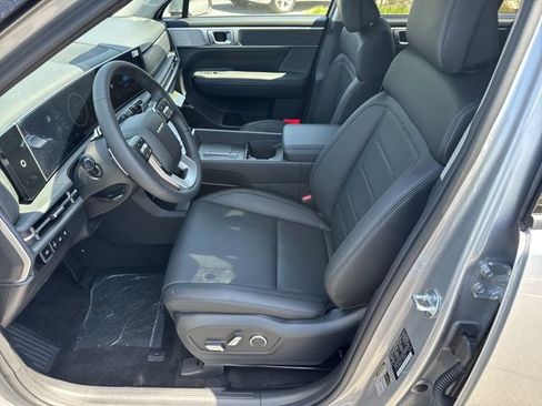 New 2026 Hyundai Santa Fe Limited FWD image 9