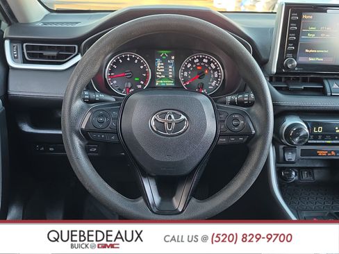 Used 2021 Toyota RAV4 XLE w/ Convenience Package FWD image 12