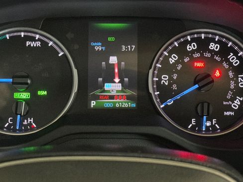Used 2021 Toyota RAV4 XLE w/ Convenience Package AWD/4WD image 29