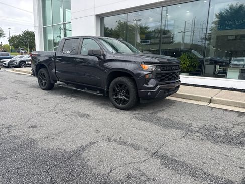Used 2022 Chevrolet Silverado 1500 Custom AWD/4WD image 2