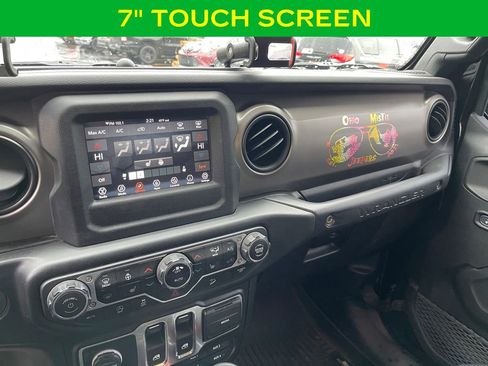 Used 2020 Jeep Wrangler Sport AWD/4WD image 16