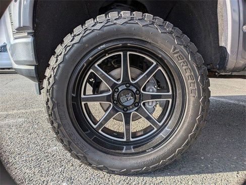 Used 2019 Chevrolet Silverado 1500 RST image 9