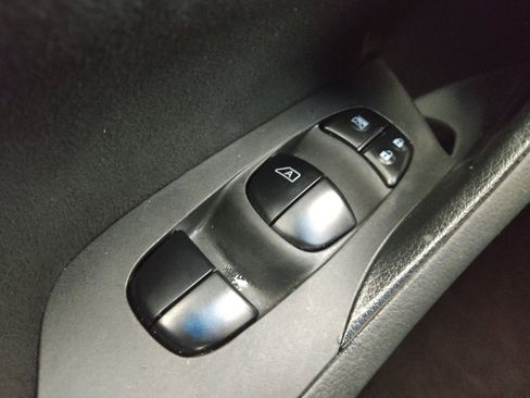 Used 2015 Nissan Altima 2.5 SV image 27