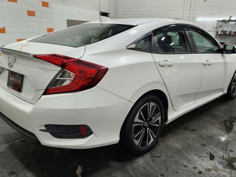 Used 2016 Honda Civic EX-T image 16