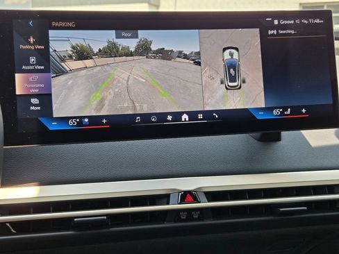 Certified 2024 BMW iX xDrive50 w/ Sport Package AWD/4WD image 18