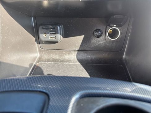 Used 2019 Chevrolet Colorado Z71 w/ LPO, Premium Interior Package image 32