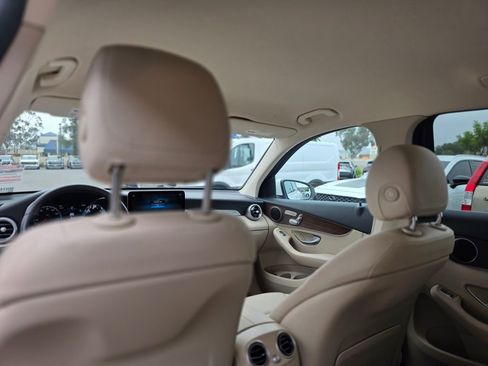 Used 2022 Mercedes-Benz GLC 300 image 14