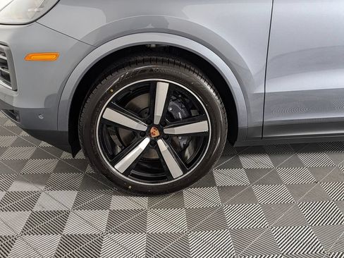 New 2026 Porsche Cayenne AWD/4WD image 11