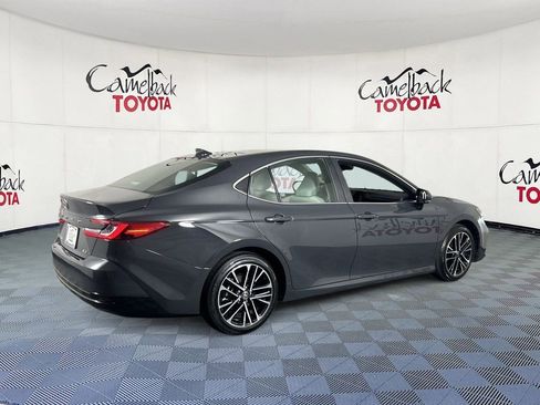 Used 2025 Toyota Camry XLE image 8