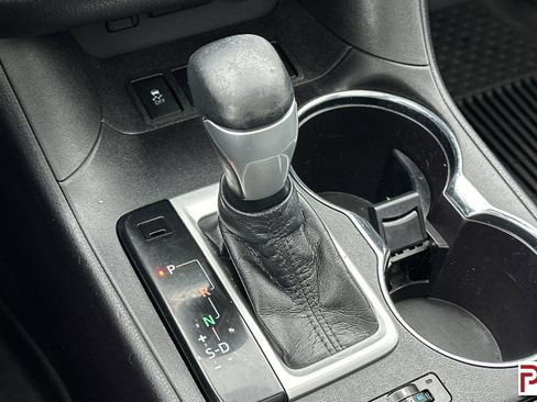 Used 2018 Toyota Highlander Limited image 28